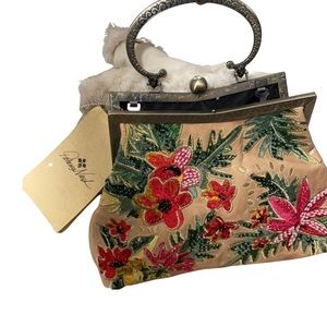 💥New- Super Sale- Patricia Nash Giulietta Small Clutch. (Sunday Only)